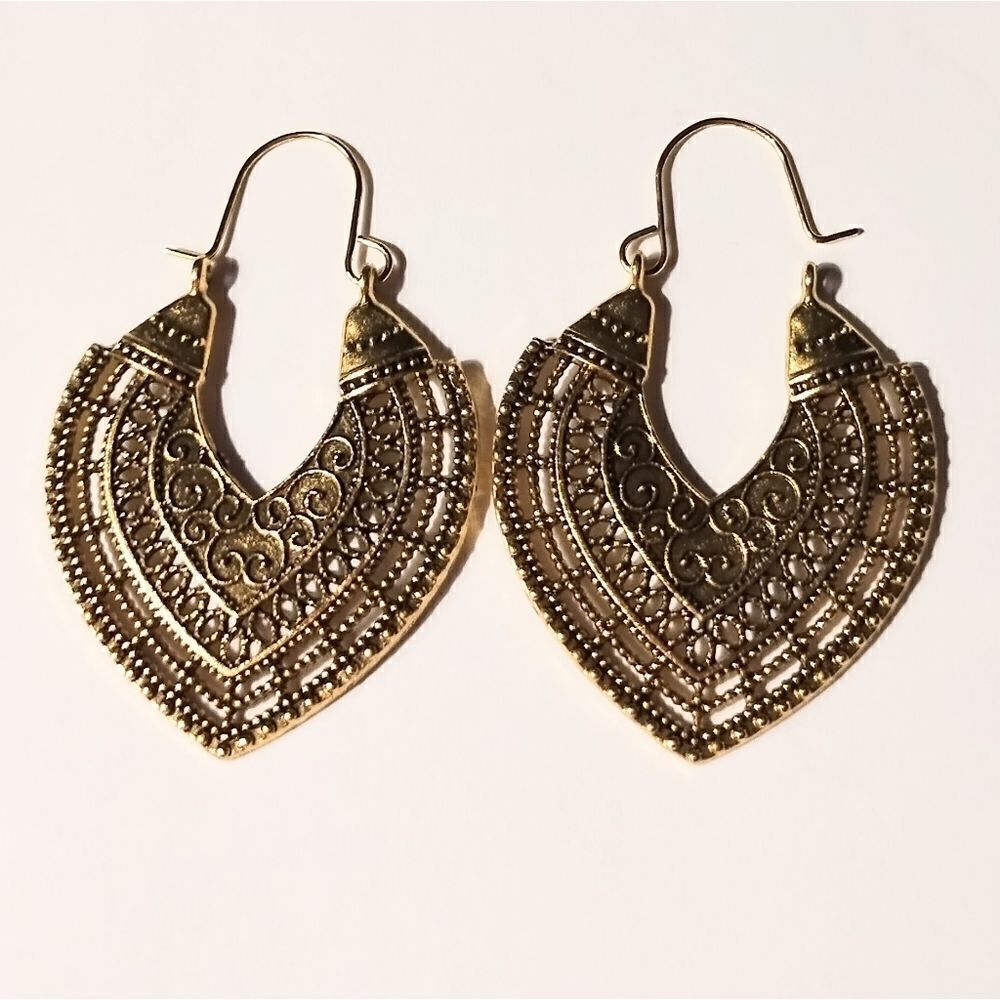 Vintage mandala dangle earrings new d70‎